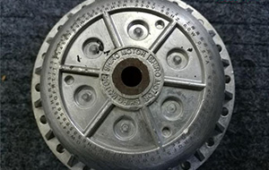 金屬電機(jī)激光標(biāo)識(shí)方案，光纖激光打標(biāo)機(jī)