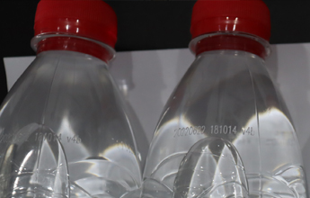 礦泉水瓶激光噴碼應用
